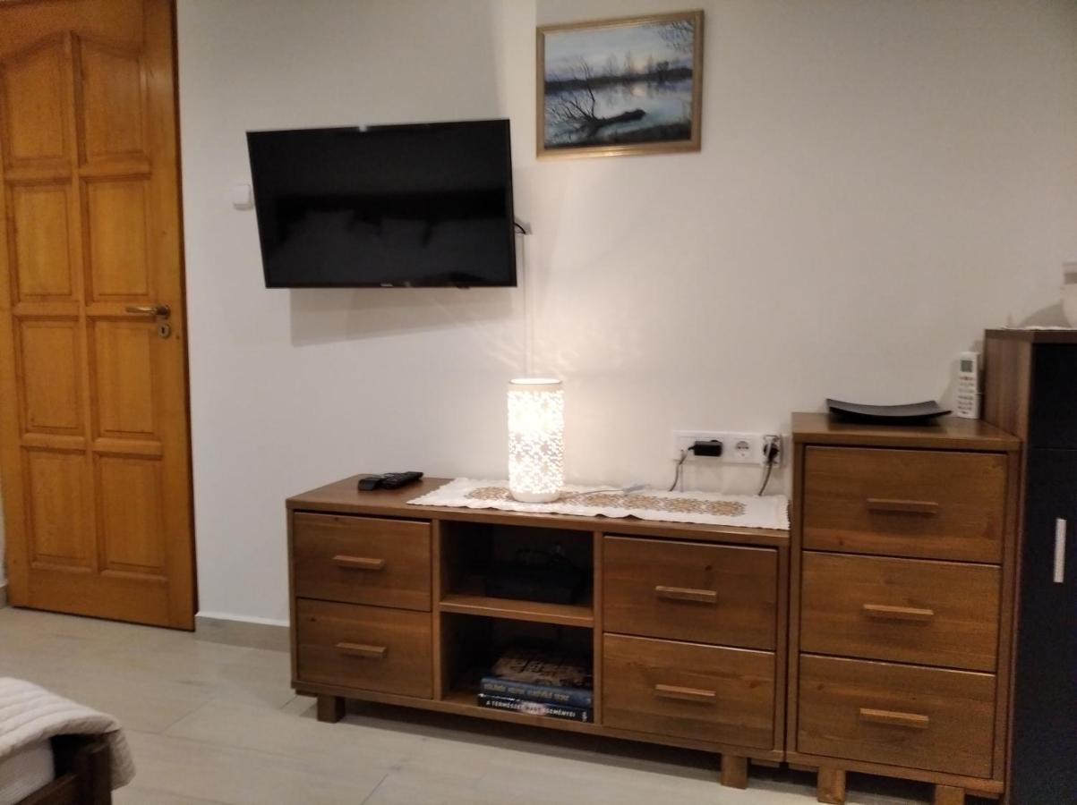 Apartmán Golya Vendeghaz Tiszaug Exteriér fotografie